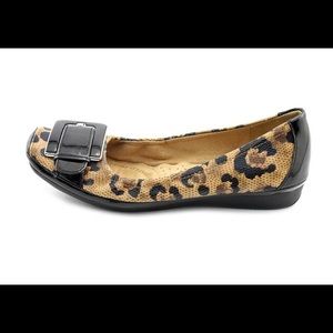Naturalizer Valya Leopard Flats
